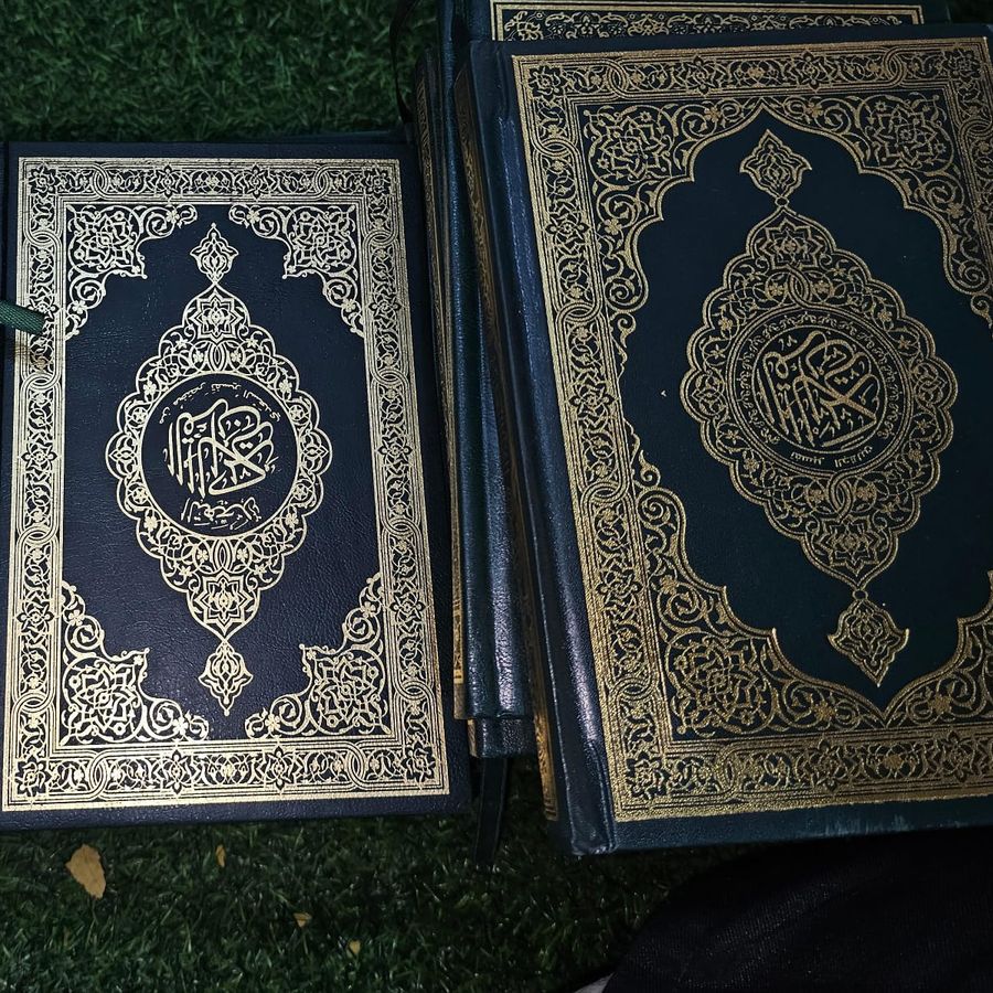 مصاحف بأغلفة متينة